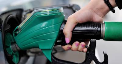 The laws around driving while low on fuel - and why you could get fined - www.manchestereveningnews.co.uk