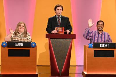 ‘SNL’: Beck Bennett & Lauren Holt Exiting, Rest Of Cast Returns As NBC Variety Series Adds Three Featured Players - deadline.com - county Johnson - Austin, county Johnson