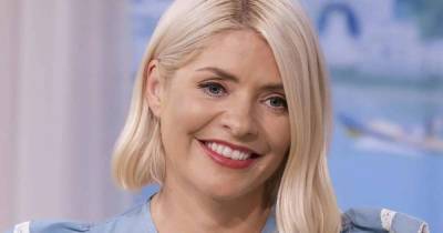 Holly Willoughby looks too beautiful for words in her flirty, ruffled mini dress - www.msn.com