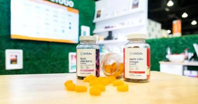 Immunity Gummies! Botanical Skincare! Check Out Fab Finds From Day 3 of the Natural Products Expo East - www.usmagazine.com