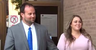 Josh Duggar and Wife Anna Duggar Put on a Happy Face After His Efforts to Dismiss Child Pornography Case Fail - www.usmagazine.com - state Arkansas