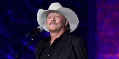 Country Singer Alan Jackson Reveals He's Been Living With a Neurological Disease - www.justjared.com