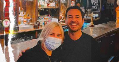 Vigil star Martin Compston surprises locals as he pops into Gourock bar for a quick pint - www.dailyrecord.co.uk - Scotland - Manchester - city Inverclyde