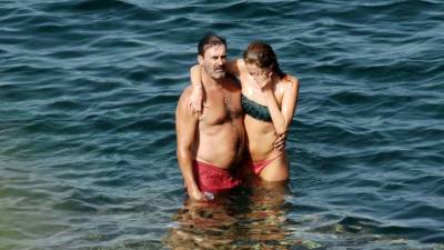 Jon Hamm and girlfriend Anna Osceola get handsy during vacation - www.foxnews.com - Italy