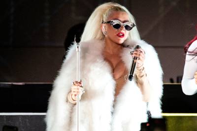 Christina Aguilera Shares Plans For Spanish-Language Album ‘Very, Very Soon’ - etcanada.com