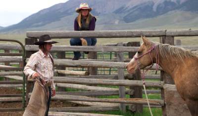 ‘Bitterbrush’ Gallops Along Two Cowgirls Facing Crossroads [Telluride Review] - theplaylist.net - USA