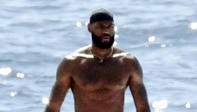 LeBron James Looks So Fit While Working Out Shirtless On a Yacht - www.justjared.com - Italy
