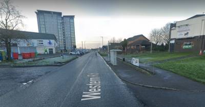 Man rushed to hospital after being found injured in Glasgow street - www.dailyrecord.co.uk - Scotland