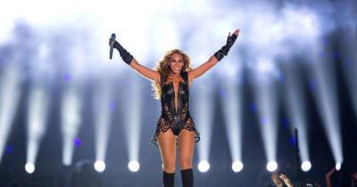 Beyonce turns 40: Stars pay tribute as the megastar shares collage of her life - www.msn.com - county Love