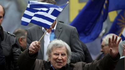 Greek composer Theodorakis to be buried in Crete - abcnews.go.com - China - Greece