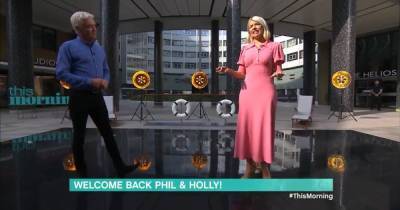 Holly Willoughby and Phillip Schofield delighted as they're allowed to make small change on This Morning - www.manchestereveningnews.co.uk