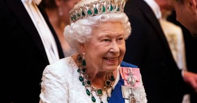Tories want every school in Oldham to display a portrait of the queen as people 'should not be ashamed to be British' - www.manchestereveningnews.co.uk - Britain - county Oldham