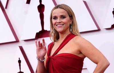 Reese Witherspoon, Chris Hemsworth & Blake Lively Among Most Loved Actors On Twitter - etcanada.com