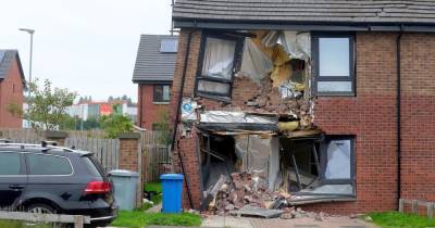 Late night drama as HGV 'deliberately' rams into East Kilbride house - www.dailyrecord.co.uk