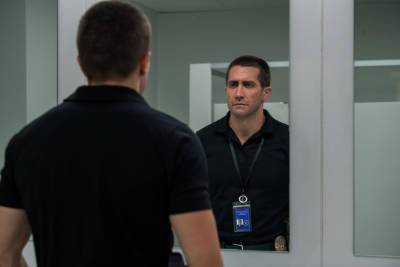 ‘The Guilty’ Trailer: Jake Gyllenhaal & Antoine Fuqua Reteam For A Netflix Thriller Coming Next Month - theplaylist.net
