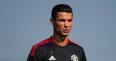Cristiano Ronaldo trains for the first time as Donny van de Beek reveals he can feature as a 'number six' - www.manchestereveningnews.co.uk - Manchester