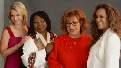 'The View' Hosts on Returning to the Studio for the First Time in 2 Years (Exclusive) - www.etonline.com - New York