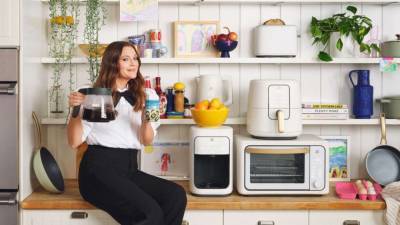 Drew Barrymore's New Kitchenware Line Is Back in Stock at Walmart with New Colors! - www.etonline.com