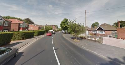 Man left with serious injuries after trying to stop thieves stealing his car - www.manchestereveningnews.co.uk - Manchester