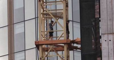 Moment two children climbed 150ft tower crane - sparking huge rescue operation - www.manchestereveningnews.co.uk - city This