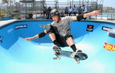 Watch Tony Hawk sing Millencolin ‘No Cigar’ cover from ‘Pro Skater 2’ soundtrack - www.nme.com