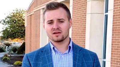 Jed Duggar upsets some followers by making light of the coronavirus while announcing wife's pregnancy - www.foxnews.com