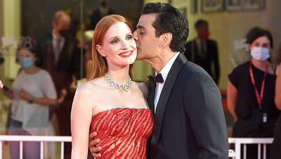 Jessica Chastain Responds After Fans Go Wild Over Her Red Carpet PDA With Oscar Isaac - hollywoodlife.com