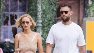 Jennifer Lawrence Pregnant: Actress Expecting 1st Child With Husband Cooke Maroney - hollywoodlife.com - county Newport - state Rhode Island