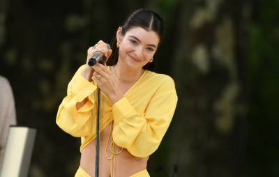 Lorde explains why she cancelled her MTV VMAs performance - www.nme.com - New Zealand - New York