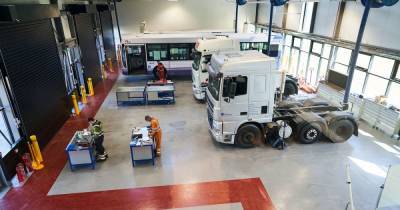 Training the heavy vehicle engineers of the future in Manchester - www.manchestereveningnews.co.uk - Manchester