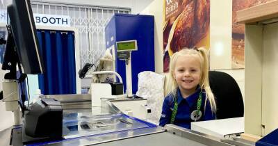Young Tesco super-fan given supermarket uniform and chance to work on checkouts - dailyrecord.co.uk - county Carlton