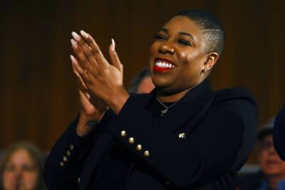 Symone Sanders Joins MSNBC As Host On Weekends And For Streaming Channel - deadline.com - Washington - county Sanders