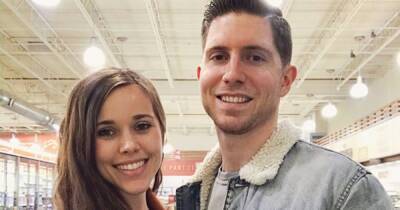 Jessa Duggar Fires Back at ‘Stupid’ Troll’s ‘Outright Lie’ About Her New Family Home - www.usmagazine.com - state Arkansas