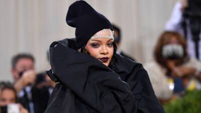 Rihanna Wore a Sleeveless Puffer Vest as a Shirt—And Pulled It Off - www.glamour.com - Los Angeles - USA - New York - Las Vegas - Columbia - Houston - Philadelphia