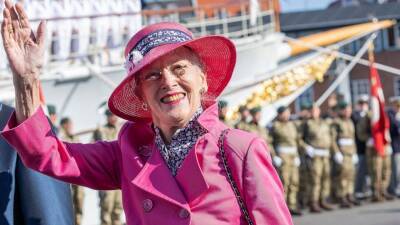 Elizabeth II - In shadow of pandemic, Danish queen marks 50 years on throne - abcnews.go.com - Britain - Germany - Denmark - Berlin - Greenland - city Copenhagen, Denmark