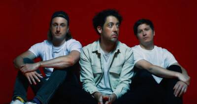 The Wombats eyeing first UK Number 1 album with Fix Yourself, Not The World - www.officialcharts.com - Britain - USA