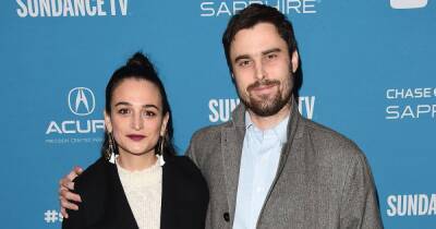 Marie Claire - Jenny Slate Married Ben Shattuck in Living Room Ceremony on New Year’s Eve - usmagazine.com - France