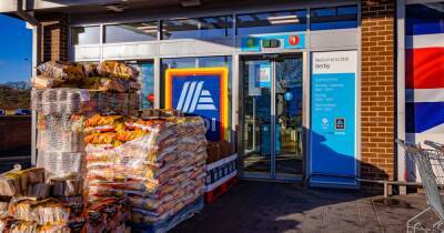 Aldi follows Tesco and opens supermarket where shoppers can't pay with cash or card - www.manchestereveningnews.co.uk - Britain - Ireland - city Greenwich