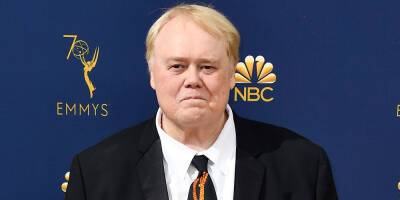 'Baskets' & 'Coming 2 America' Star Louie Anderson Hospitalized For Blood Cancer Treatment - justjared.com - Las Vegas