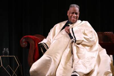 Andy Warhol - Andre Leon Talley, Former Vogue Editor-at-Large and Fashion Icon, Dies at 73 - thewrap.com - France - New York - New York - Washington, area District Of Columbia - Columbia - North Carolina