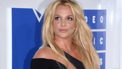Jamie Lynn - Britney Spears Says She Should've ‘Slapped’ Her Mom and Sister in New Scathing Post - glamour.com