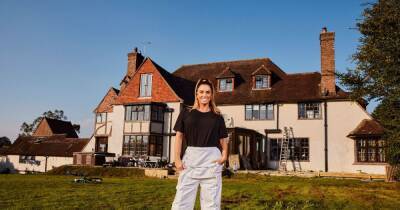 Katie Price's Mucky Mansion renovation series to show green pool and messy rooms - www.ok.co.uk
