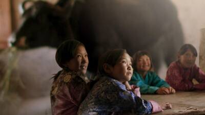 ‘Lunana: A Yak In The Classroom’ Review: Oscar Shortlisted Film Puts Bhutanese Culture Front And Center - deadline.com - Australia - Kosovo - Bhutan