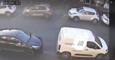 Moment delivery driver chases after stolen van on Wigan street - manchestereveningnews.co.uk - Manchester