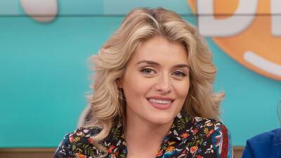 Elizabeth Wagmeister-Senior - Daphne Oz on Launching Her Own Show as Her Dad Leaves Daytime TV - variety.com - Pennsylvania
