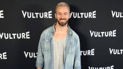 Nikki Bella - Kaitlyn Bristowe - Artem Chigvintsev - Artem Chigvintsev Says He's Leaving the 'DWTS' Tour Due to 'Unexpected Health Issues' - etonline.com