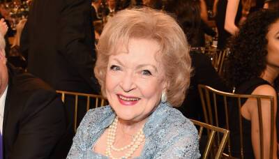 Betty White - Betty White's Assistant Found the Final Photo Taken of the Actress - justjared.com