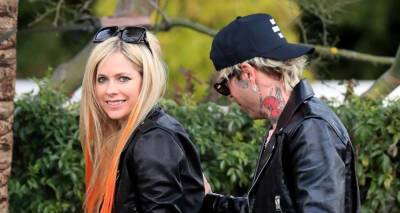 Avril Lavigne - Avril Lavigne & Boyfriend Mod Sun Sport Coordinating Outfits for Lunch Date - justjared.com - Las Vegas