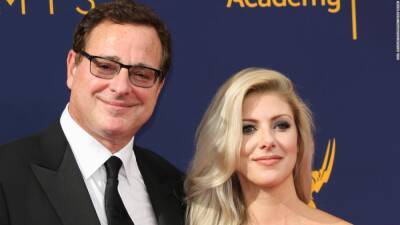 Bob Saget's wife Kelly Rizzo shares an emotional tribute to him - edition.cnn.com - Florida