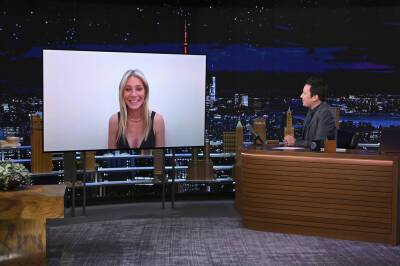Jimmy Fallon - Gwyneth Paltrow - Gwyneth Paltrow Talks New ‘Hands Off My Vagina’ Candle With Jimmy Fallon On ‘The Tonight Show’ - etcanada.com - county Fallon